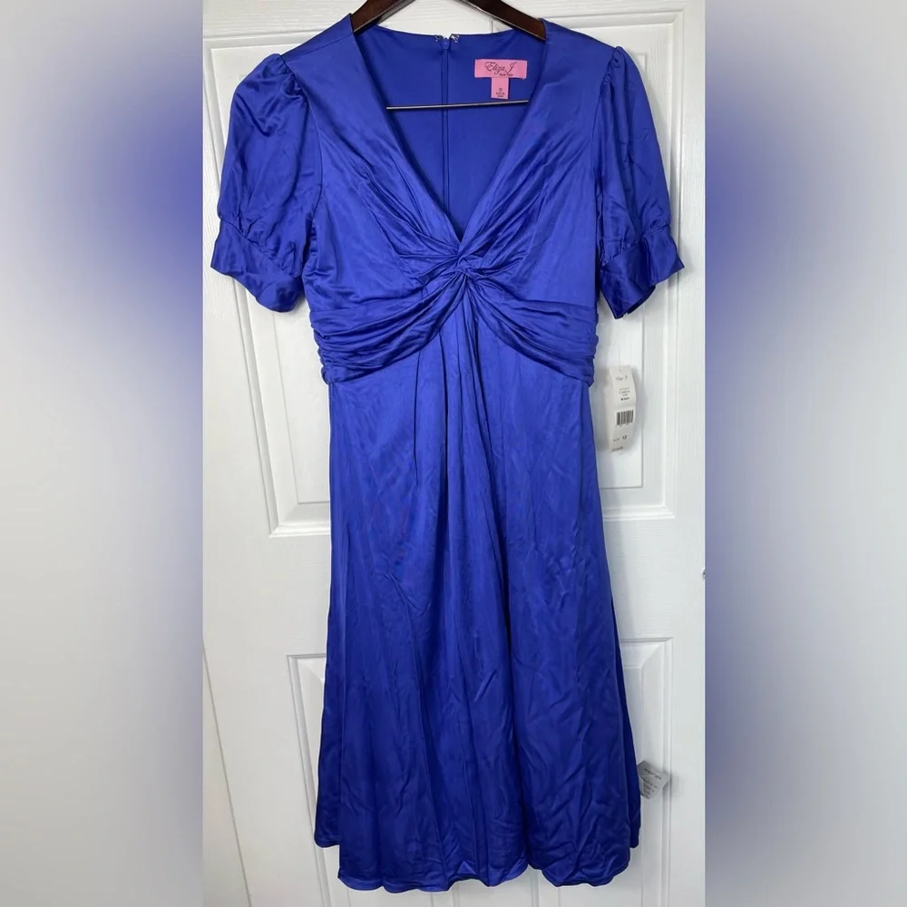 eliza j blue dress Women's Velour Burnout Damask Shift Long Sleeve Size 4 The sleek center back zipper makes it easy to slip on and off while maintaining that tailored Eliza J | Dresses |